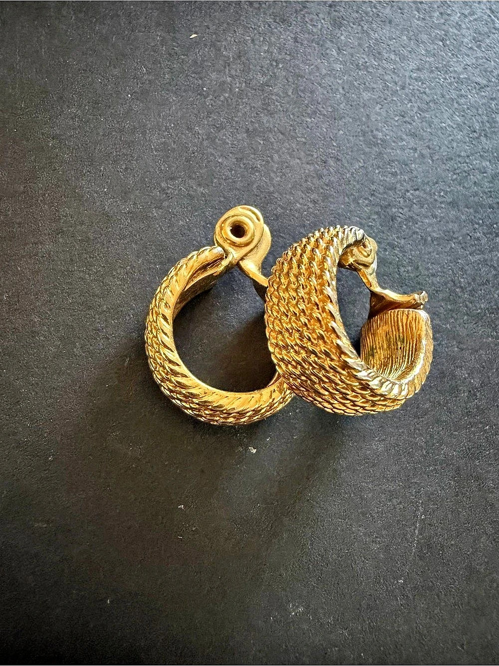 Vintage Gold Tone Rope Textured Hoop Clip On Earrings Chunky Statement Jewelry